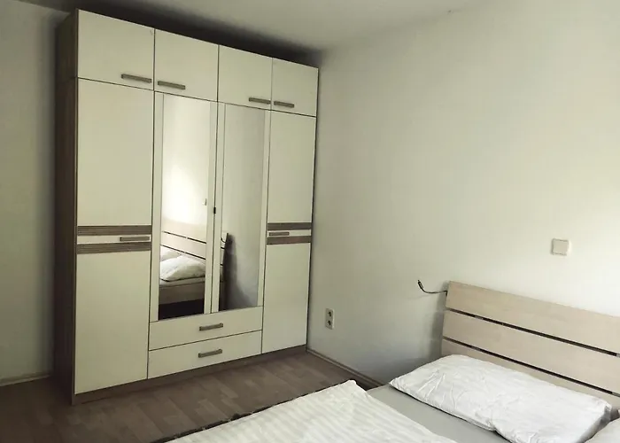 Haus Im Gruenen Apartment *